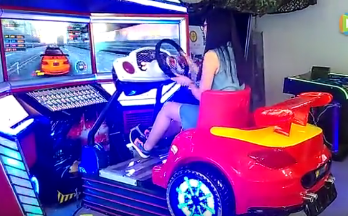 三屏环游模拟赛车